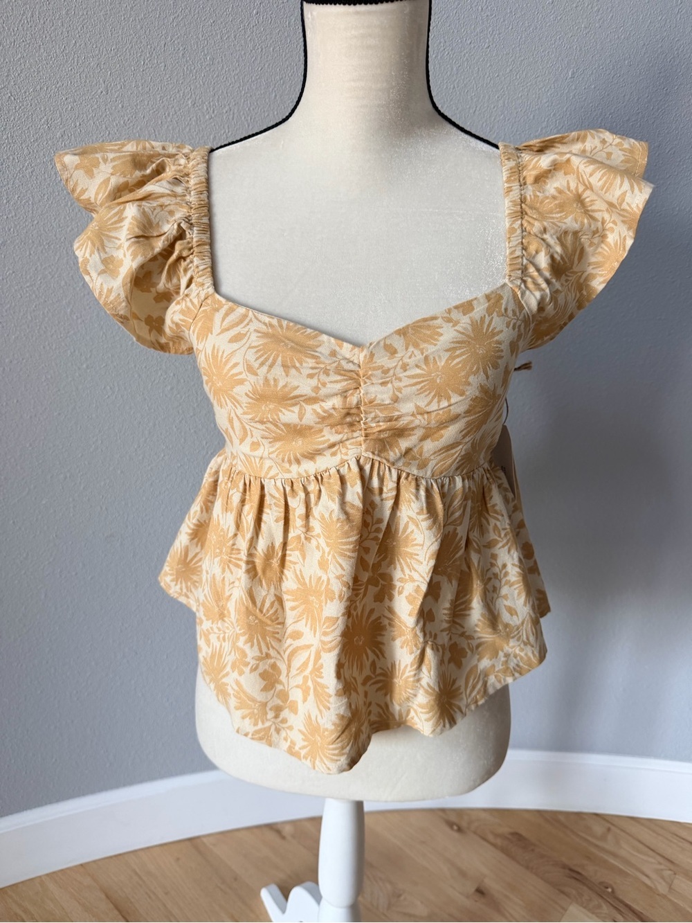 NWT Midnight Sky Floral Puff Sleeve Smocked Peplum Top Small